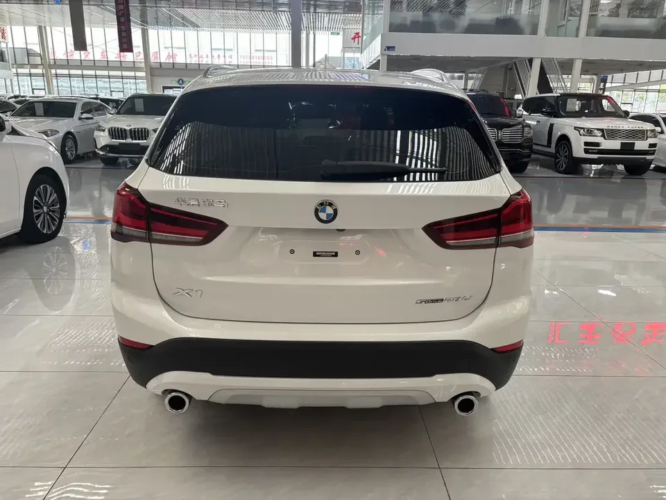 BMW X1 BMW X1 2022 sDrive20Li Fashion 2023 — миниатюра 5