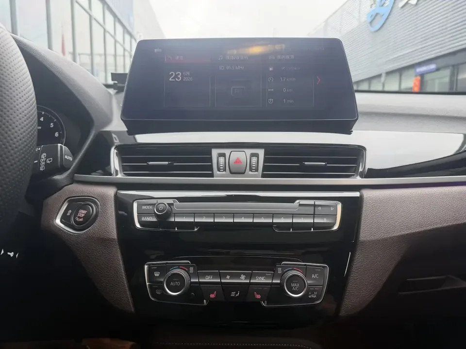 BMW X1 BMW X1 2022 sDrive20Li Premium 2022 — thumbnail 3