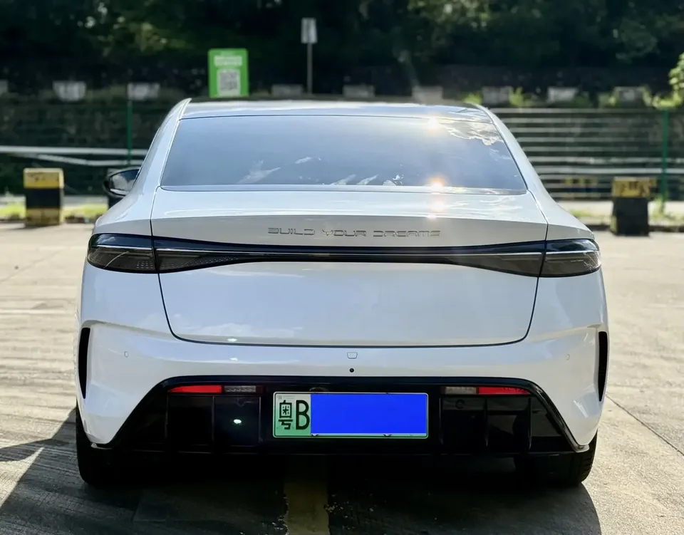 BYD Seal seal 2022 700KM long range rear-wheel drive version 2023 — thumbnail 2