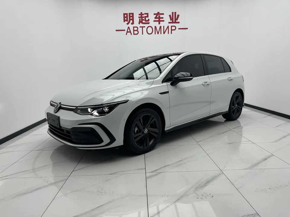 Volkswagen Golf golf 2023 280TSI DSG R-Line Lite 2022 — photo 1, buy with delivery to Moscow