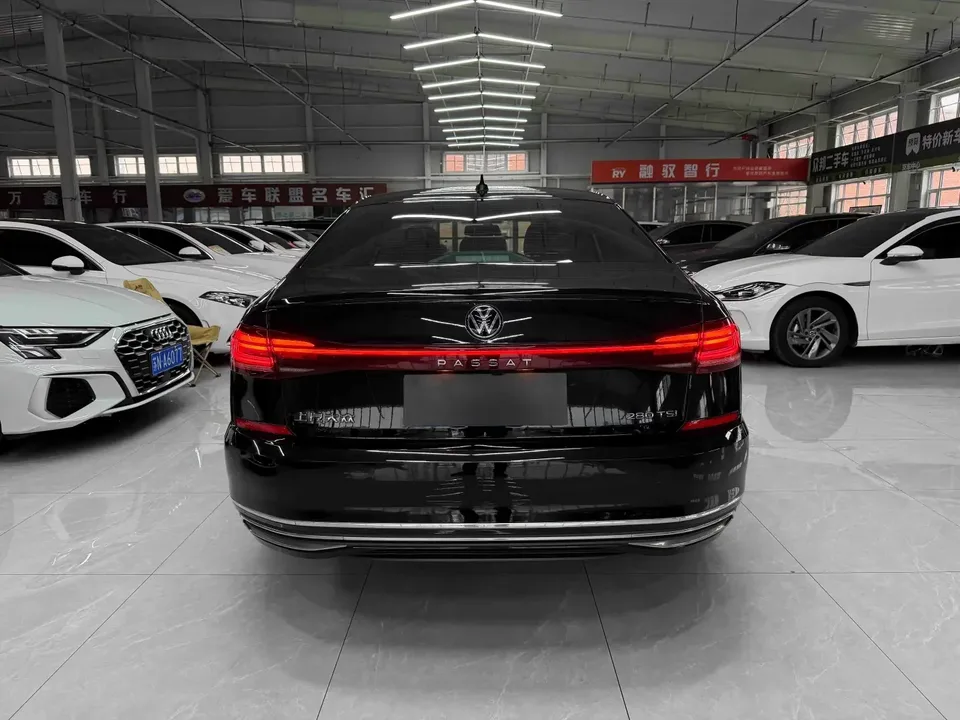 Volkswagen Passat Passat 2024 280TSI Business Edition 2023 — миниатюра 2