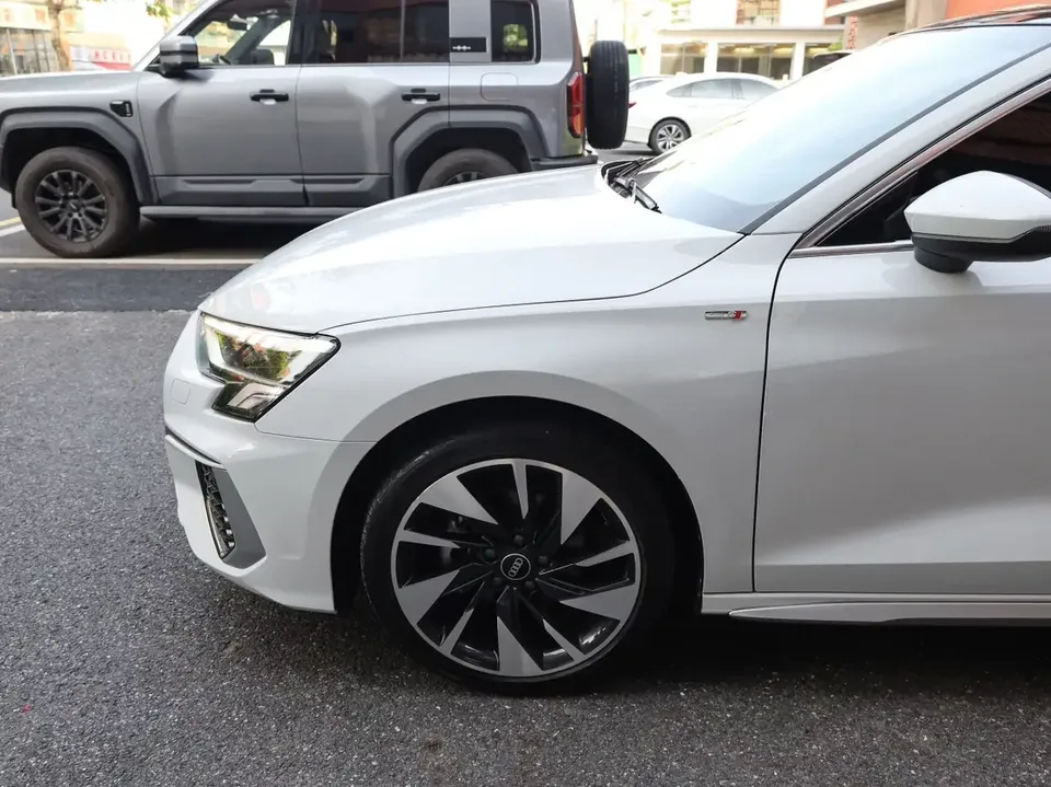 Audi A3 Audi A3 2024 A3L Limousine 35 TFSI Stylish Sports 2024 — thumbnail 5