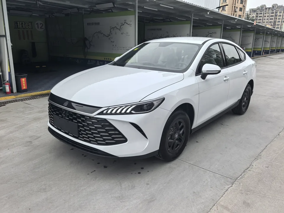 BYD Qin L DM Qin L DM 2026 DM-i 128KM Progressive 2026 — photo 1, buy with delivery to Moscow
