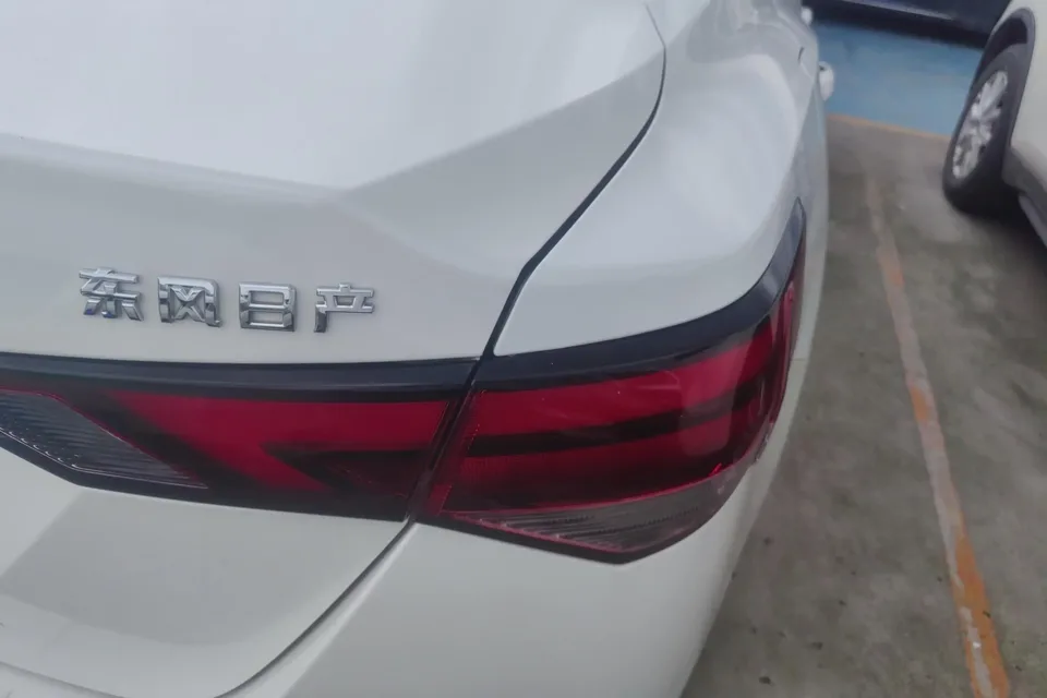 Nissan Sylphy Sylphy 2023 1.6L CVT Intelligent Driving Edition 2024 — миниатюра 2