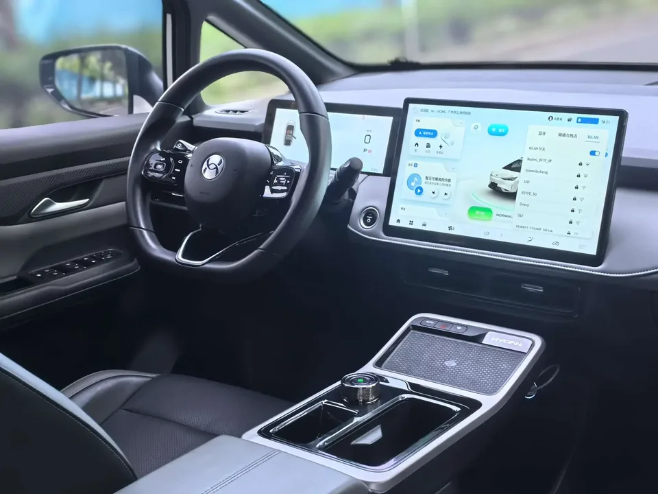 HYCAN Hechuang Z03 Hechuang Z03 2022 510 Cool Edition 63.98kWh 2023 — thumbnail 3