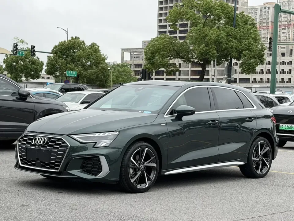 Audi A3 Audi A3 2022 Sportback 35 TFSI Stylish and sporty 2022 — photo 1, buy with delivery to Moscow