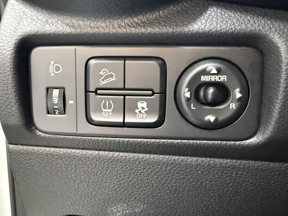 Kia KX1 Yipao 2021 1.4L CVT Fun Edition 2022 — thumbnail 5