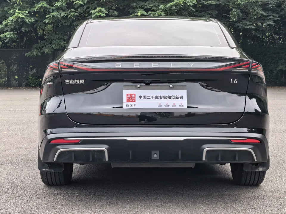 Geely Galaxy L6 Galaxy L6 2024 Longteng version 1.5T DHT 125km PLUS 2025 — thumbnail 2