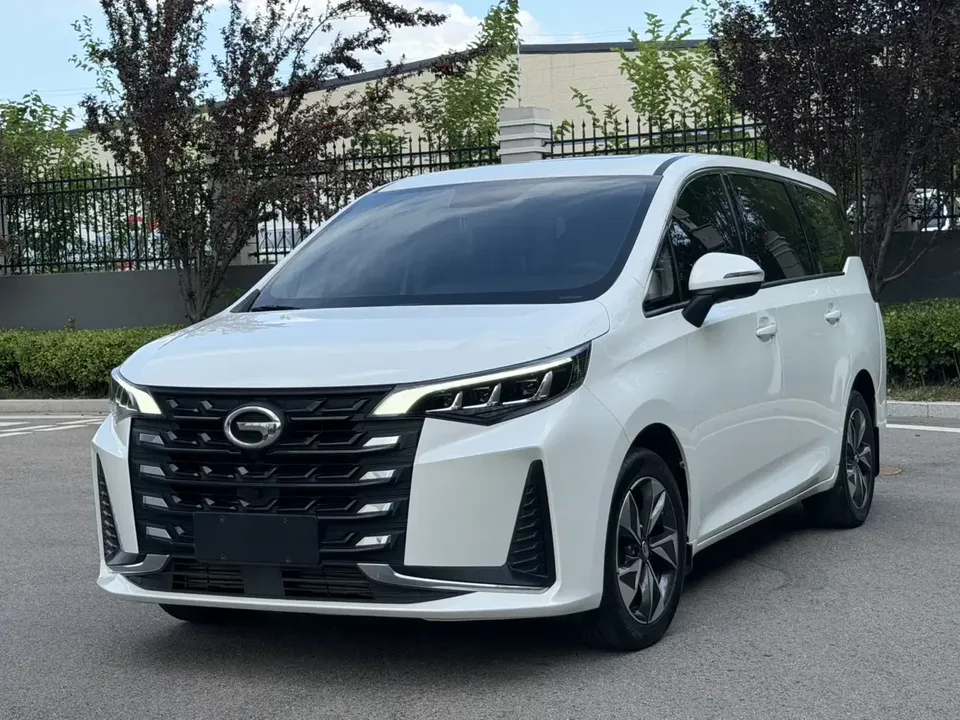 GAC Trumpchi M6 Trumpchi M6 2021 270T Automatic Deluxe Edition 7 Seaters 2022 — photo 1, buy with delivery to Moscow