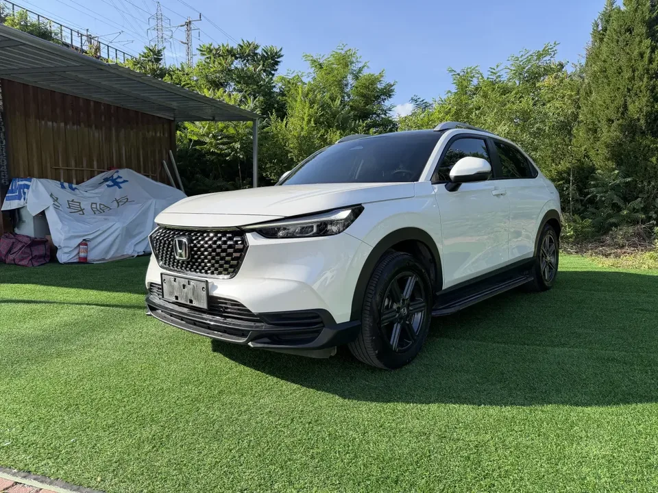 Honda WR-V HondaXR-V 2023 1.5L CVT Hot Edition 2023 — photo 1, buy with delivery to Moscow