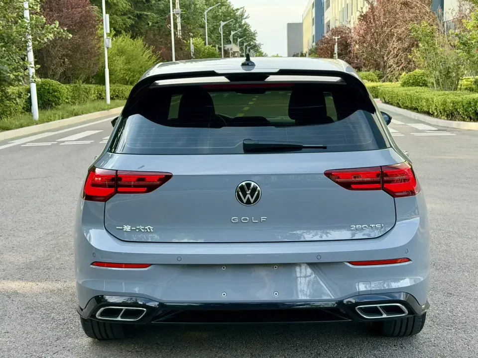 Volkswagen Golf golf 2023 280TSI DSG R-Line 20th Anniversary 2023 — thumbnail 2