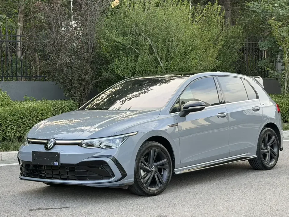 Volkswagen Golf golf 2023 280TSI DSG R-Line 20th Anniversary 2023 — photo 1, buy with delivery to Moscow