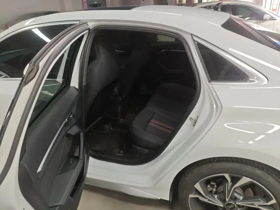 Audi A3 Audi A3 2023 A3L Limousine 35 TFSI Stylish Sports 2023 — thumbnail 3