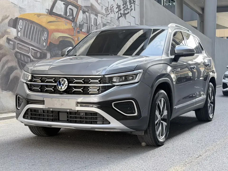 Volkswagen Tayron Tanyue 2023 280TSI 2WD Luxury Plus Advanced Edition 2023 — фото 1, купить с доставкой в Москву