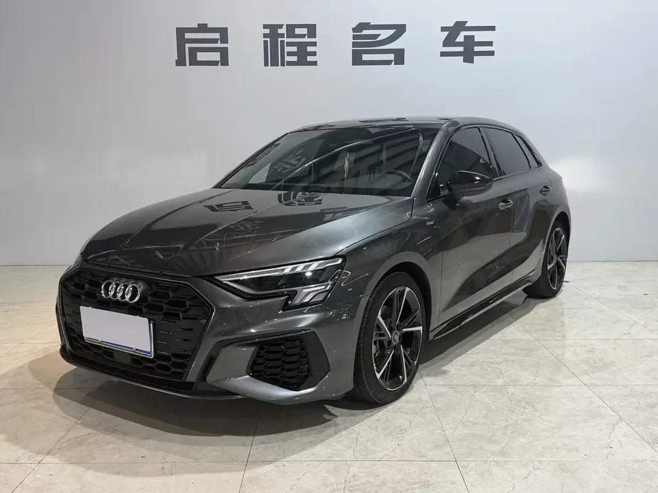 Audi A3 Audi A3 2023 Sportback 35 TFSI Stylish and sporty 2023 — photo 1, buy with delivery to Moscow