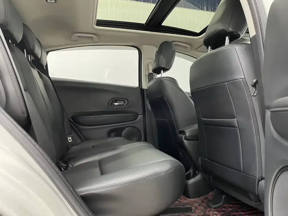 Honda VEZEL Binzhi 2020 1.5L CVT Elite Edition 2022 — thumbnail 5