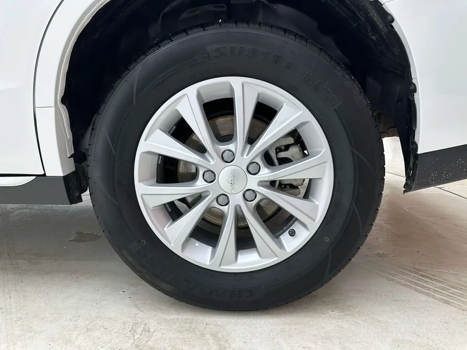 Haval M6 Haval M6 2021 PLUS 1.5T DCT Luxury Intelligent Connection 2023 — thumbnail 3