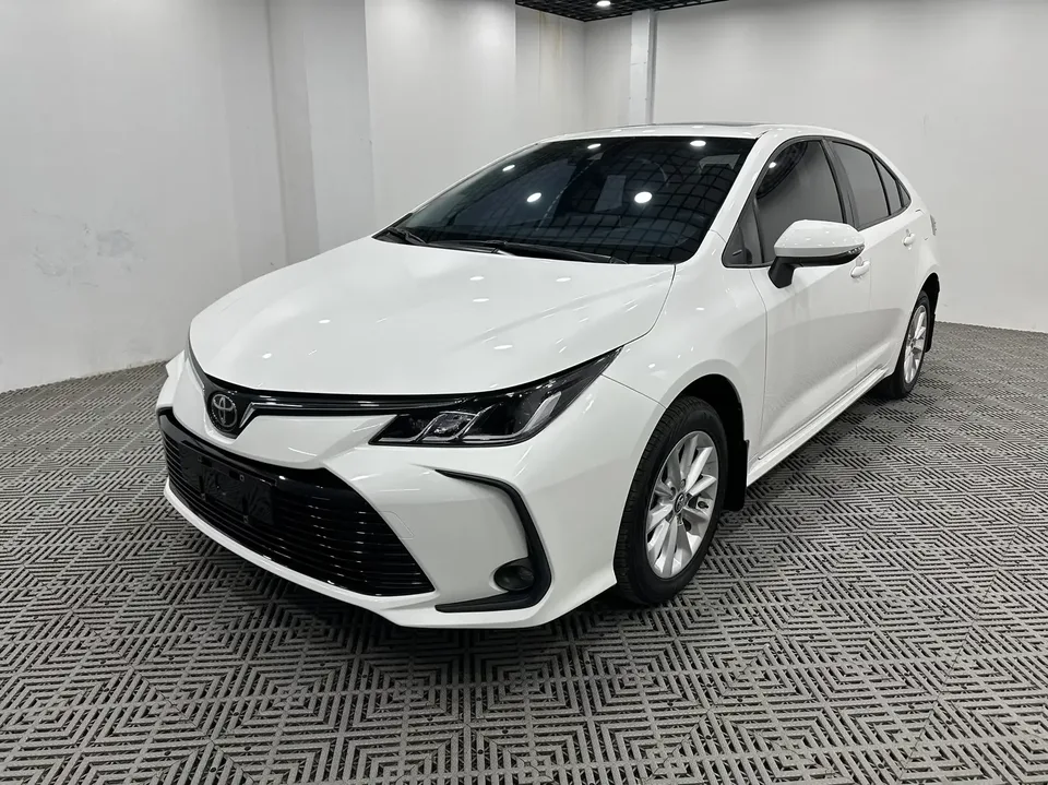 Toyota Corolla Corolla 2021 1.2T S-CVT Elite PLUS Edition 2022 — photo 1, buy with delivery to Moscow