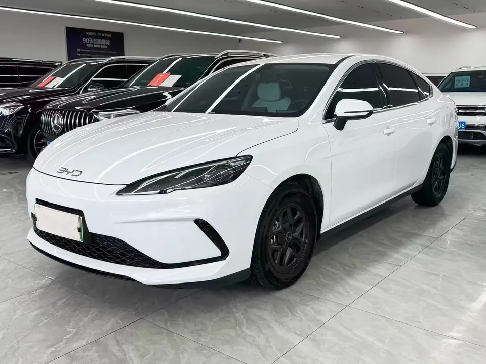 BYD Seal 05DM Seal 05DM 2025 DM-i 55KM Deluxe Smart Driving Edition 2025 — photo 1, buy with delivery to Moscow