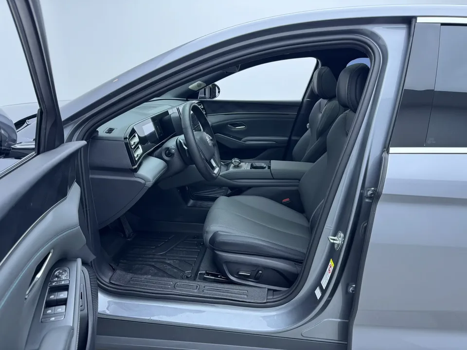 BYD Qin L DM Qin L DM 2025 DM-i 80KM Intelligent Driving Edition 2025 — thumbnail 5