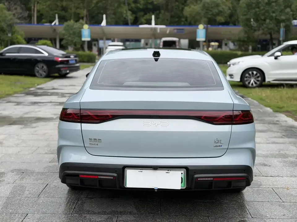BYD Qin L DM Qin L DM 2025 DM-i 80KM Intelligent Driving Edition 2025 — thumbnail 2