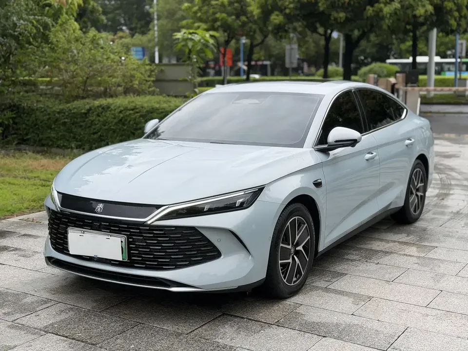 BYD Qin L DM Qin L DM 2025 DM-i 80KM Intelligent Driving Edition 2025 — photo 1, buy with delivery to Moscow
