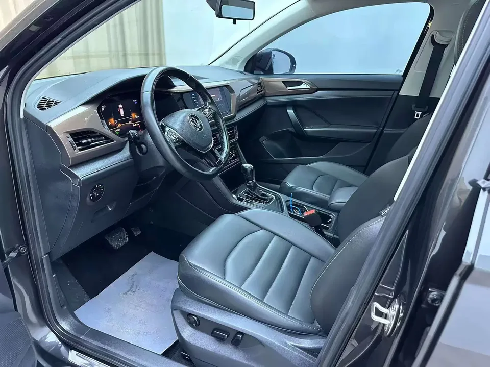 Volkswagen Tharu tuyue 2022 280TSI 2WD Deluxe Edition 2022 — thumbnail 5