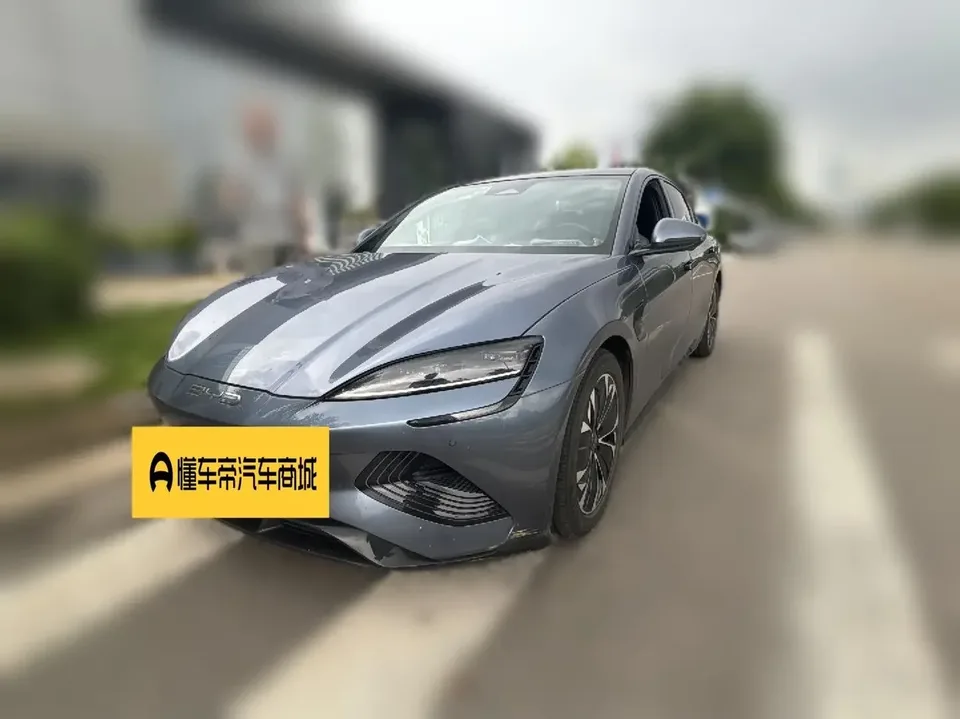 BYD Seal seal 2022 550KM Standard Range Rear-wheel Drive Premium Edition 2023 — photo 1, buy with delivery to Moscow