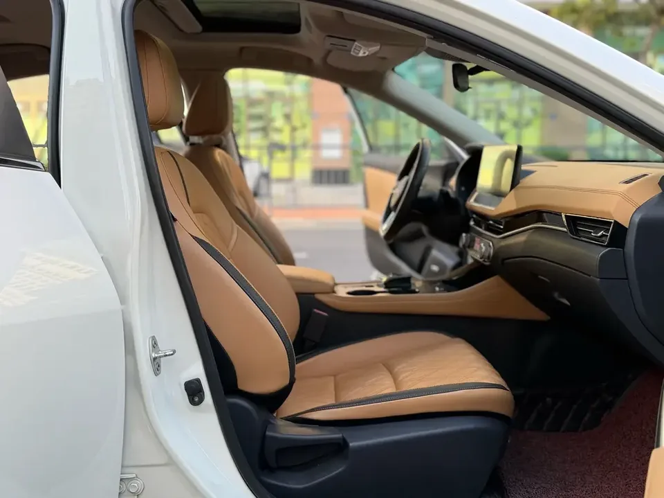 Nissan Sylphy Sylphy 2022 Electric drive version e-POWER Ultra luxury 2022 — thumbnail 5