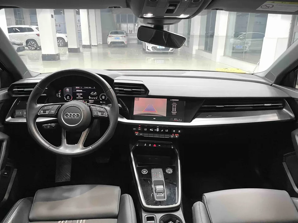 Audi A3 Audi A3 2022 Sportback 35 TFSI Stylish and sporty 2023 — thumbnail 4