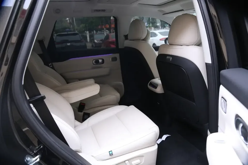 Leapmotor C16 Leapmotor C16 2024 Extended Range 200 Premium Edition 2024 — thumbnail 3