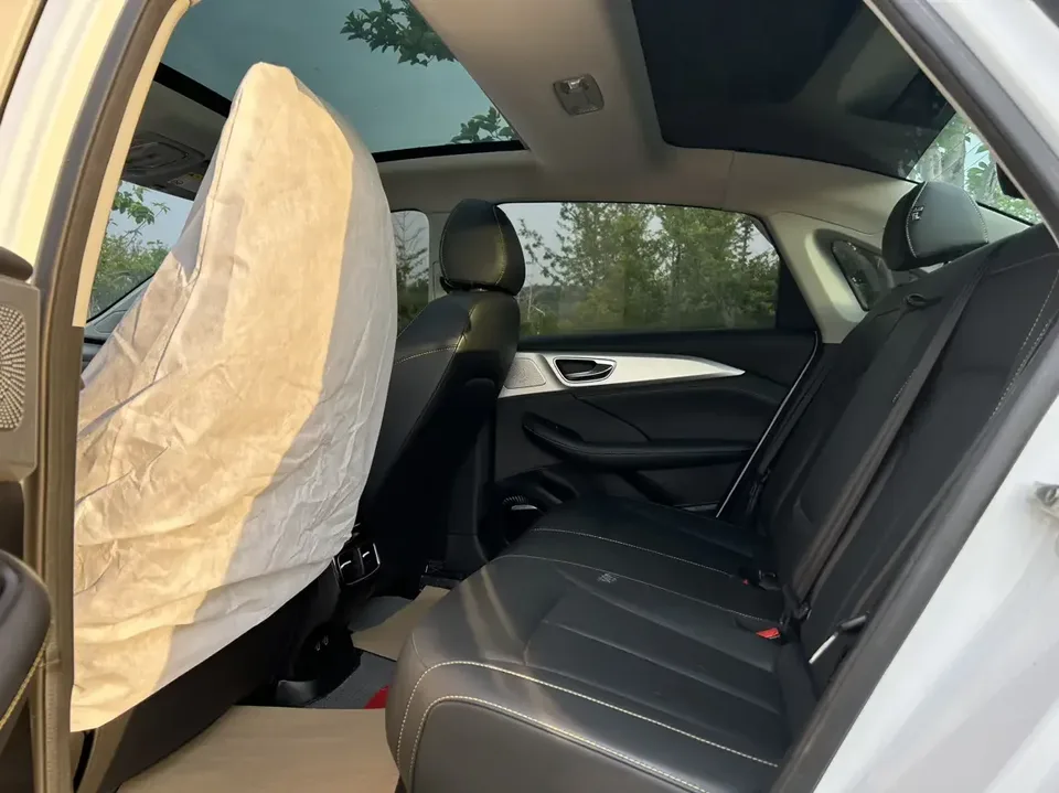 Roewe i6 MAX EV Roewe i6 MAX EV 2022 500 Skydome Special Edition 2024 — thumbnail 3