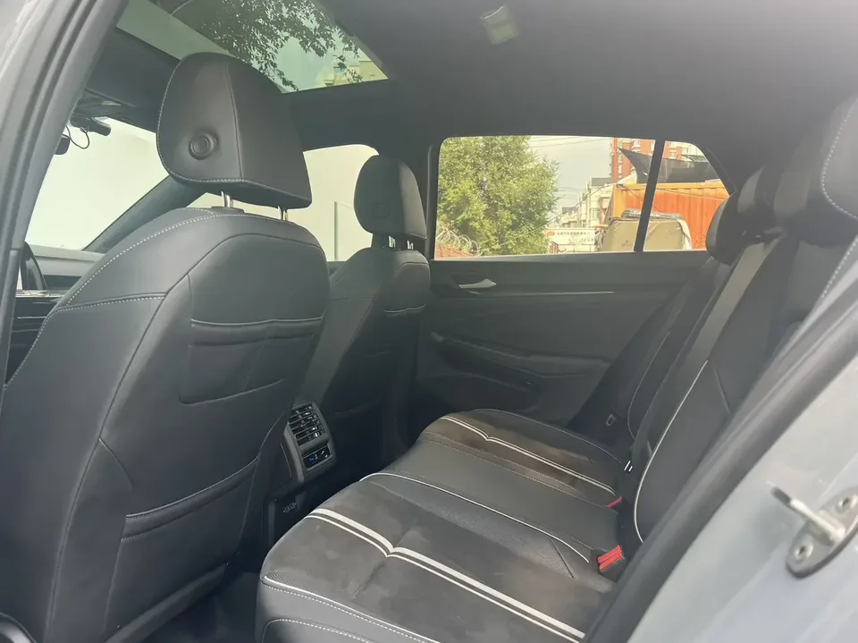 Volkswagen Golf golf 2021 280TSI DSG R-Line 2022 — thumbnail 3