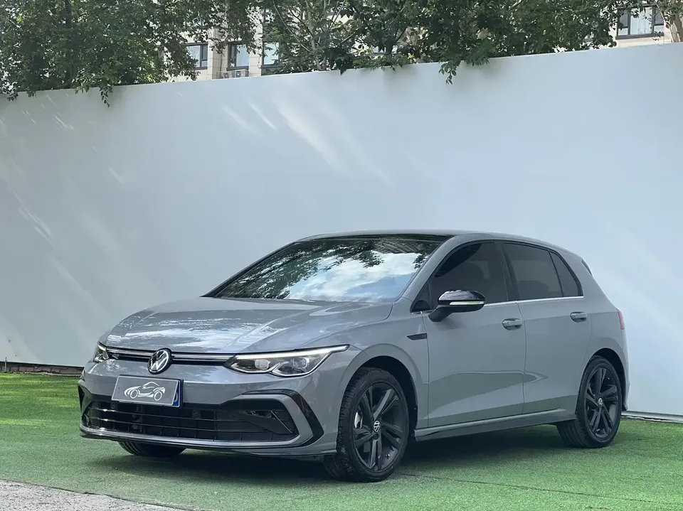 Volkswagen Golf golf 2021 280TSI DSG R-Line 2022 — photo 1, buy with delivery to Moscow