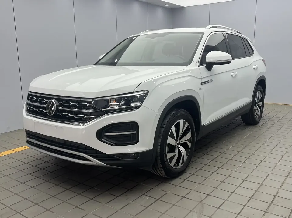 Volkswagen Tayron Tanyue 2022 280TSI 2WD Luxury Smart Edition 2022 — photo 1, buy with delivery to Moscow