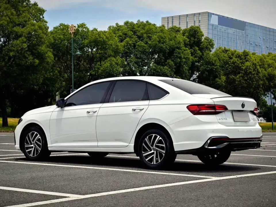 Volkswagen Lavida Lavida 2024 300TSI DSG Starry Sky Leading Edition 2024 — thumbnail 4
