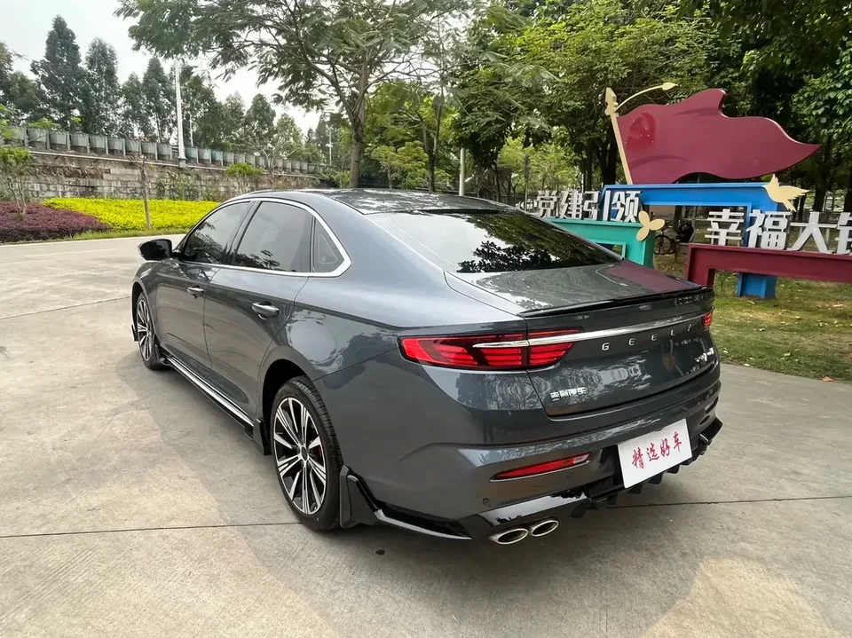 Geely Preface Xing Rui 2025 1.5T Dongfangyao Kunlun Edition 2024 — thumbnail 2
