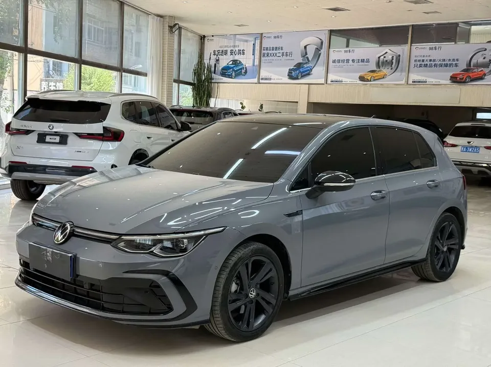 Volkswagen Golf golf 2021 280TSI DSG R-Line 2022 — photo 1, buy with delivery to Moscow