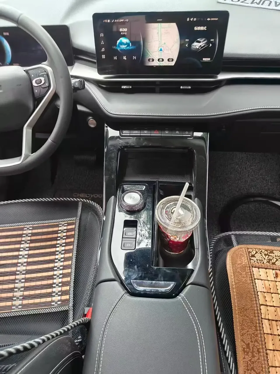 Haval H6 Haval H6 2022 The third generation 1.5T automatic two-wheel drive Max 2024 — thumbnail 3