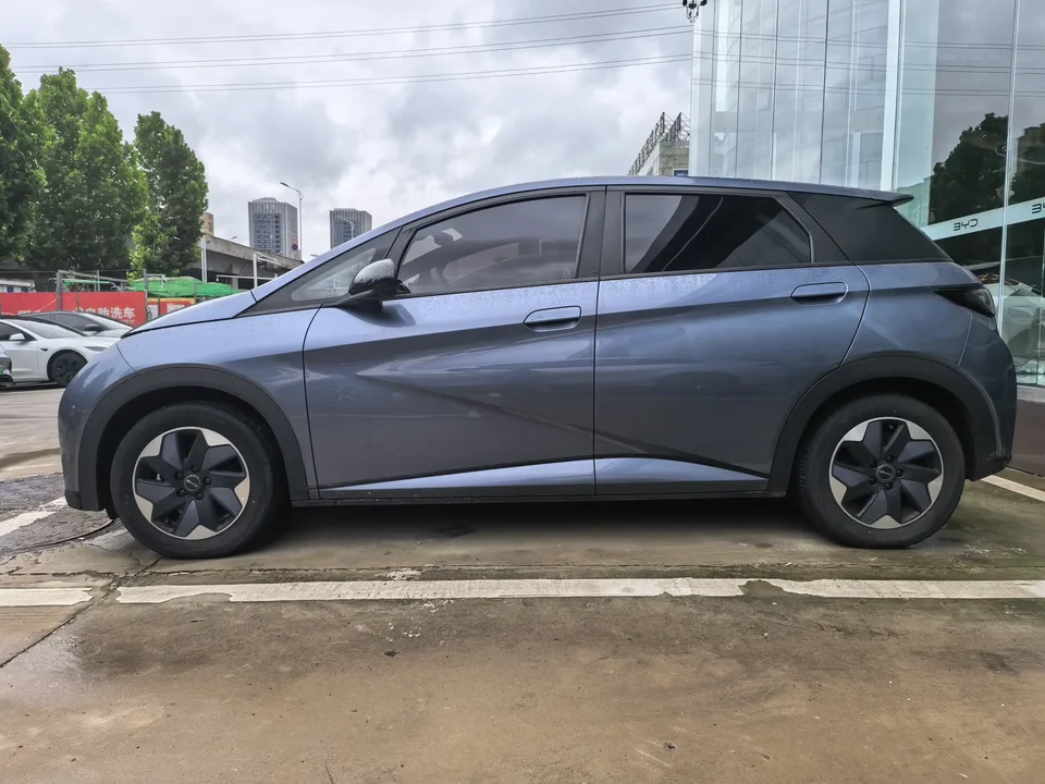 BYD Dolphin dolphin 2024 Honor Edition 420km Fashion Edition 2024 — thumbnail 3