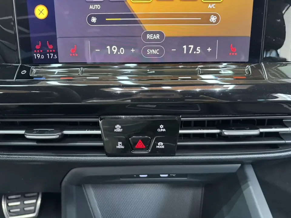 Volkswagen Golf golf 2023 280TSI DSG R-Line Lite 2023 — миниатюра 3
