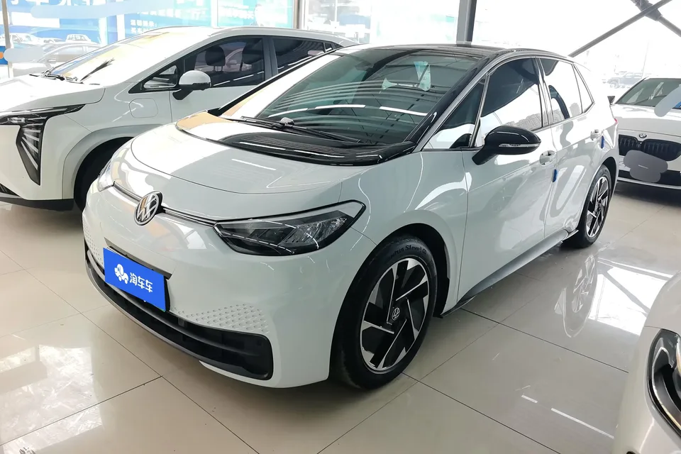 Volkswagen ID.3 Volkswagen ID.3 2024 Pure Smart Edition 2024 — photo 1, buy with delivery to Moscow