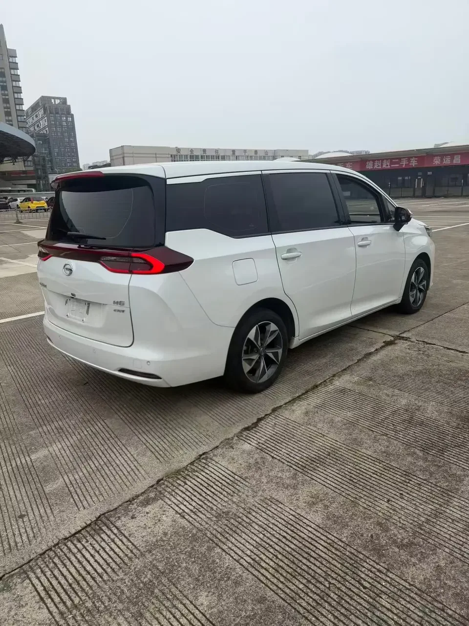 GAC Trumpchi M6 Trumpchi M6 2021 270T Automatic Deluxe Edition 7 Seaters 2022 — thumbnail 2