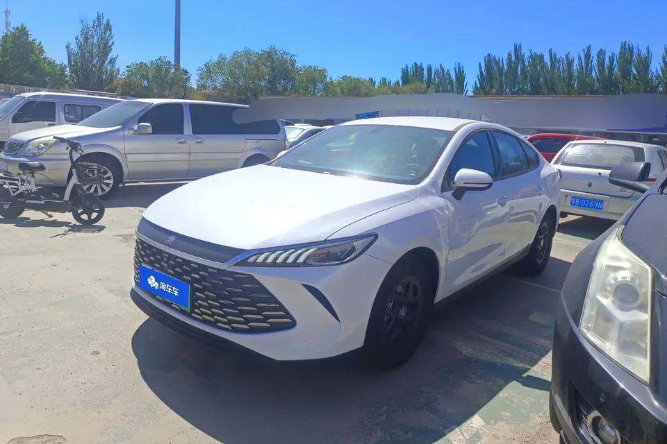 BYD Qin PLUS DM Qin PLUS DM 2025 DM-i 55KM Intelligent Driving Edition Leading Edition 2025 — photo 1, buy with delivery to Moscow