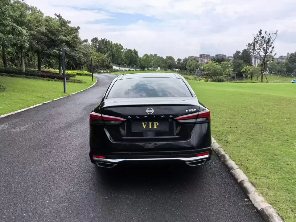 Nissan Altima Sound of nature 2022 2.0L XL-Upr Premium Edition 2023 — thumbnail 2