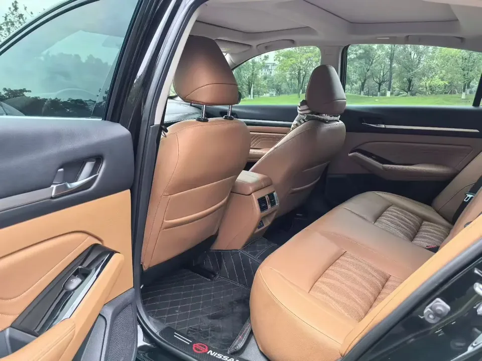 Nissan Altima Sound of nature 2022 2.0L XL-Upr Premium Edition 2023 — thumbnail 3