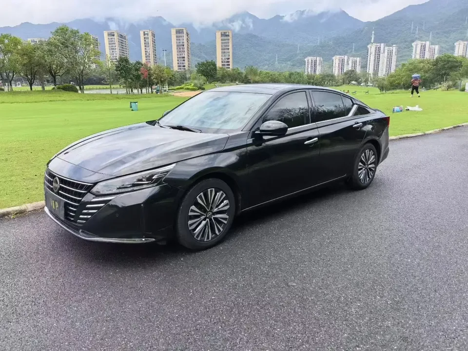 Nissan Altima Sound of nature 2022 2.0L XL-Upr Premium Edition 2023 — photo 1, buy with delivery to Moscow