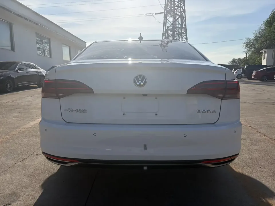 Volkswagen Bora Bora 2021 1.5L Automatic Elite Smart Link Edition 2022 — thumbnail 2