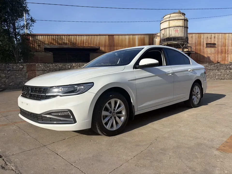 Volkswagen Bora Bora 2021 1.5L Automatic Elite Smart Link Edition 2022 — photo 1, buy with delivery to Moscow