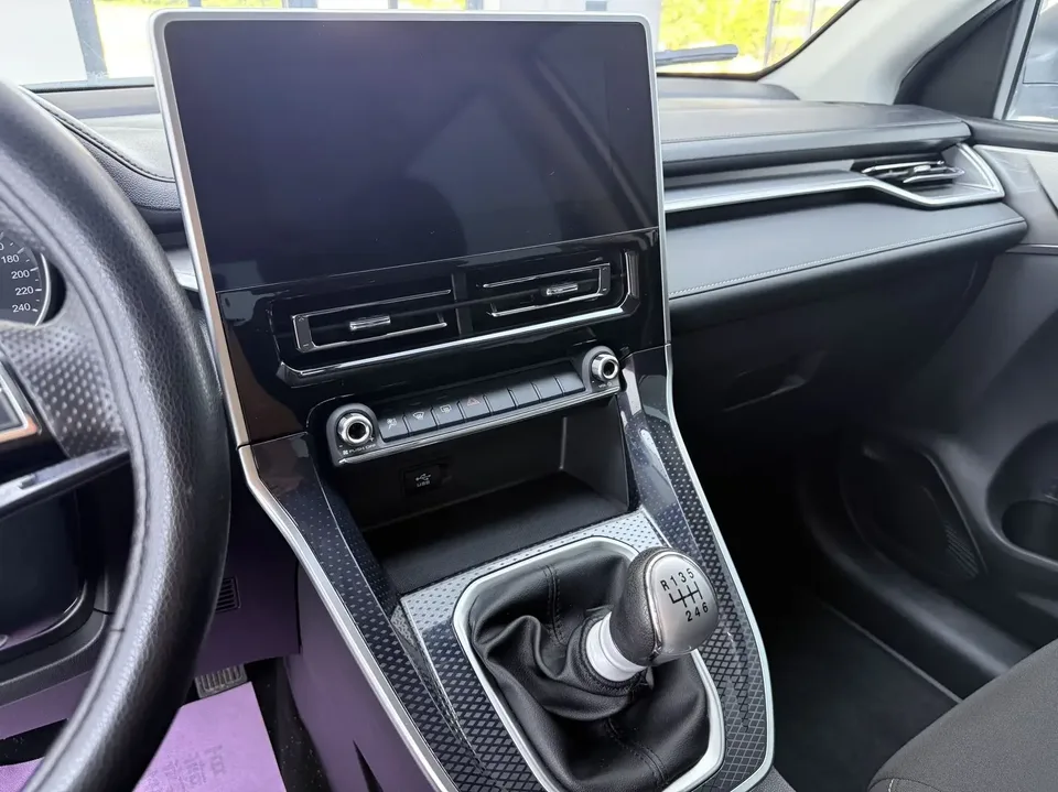 Haval M6 Haval M6 2023 PLUS 1.5T Manual Elite Smart Link 2023 — thumbnail 4